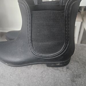 Black Ankle Rain Boots
